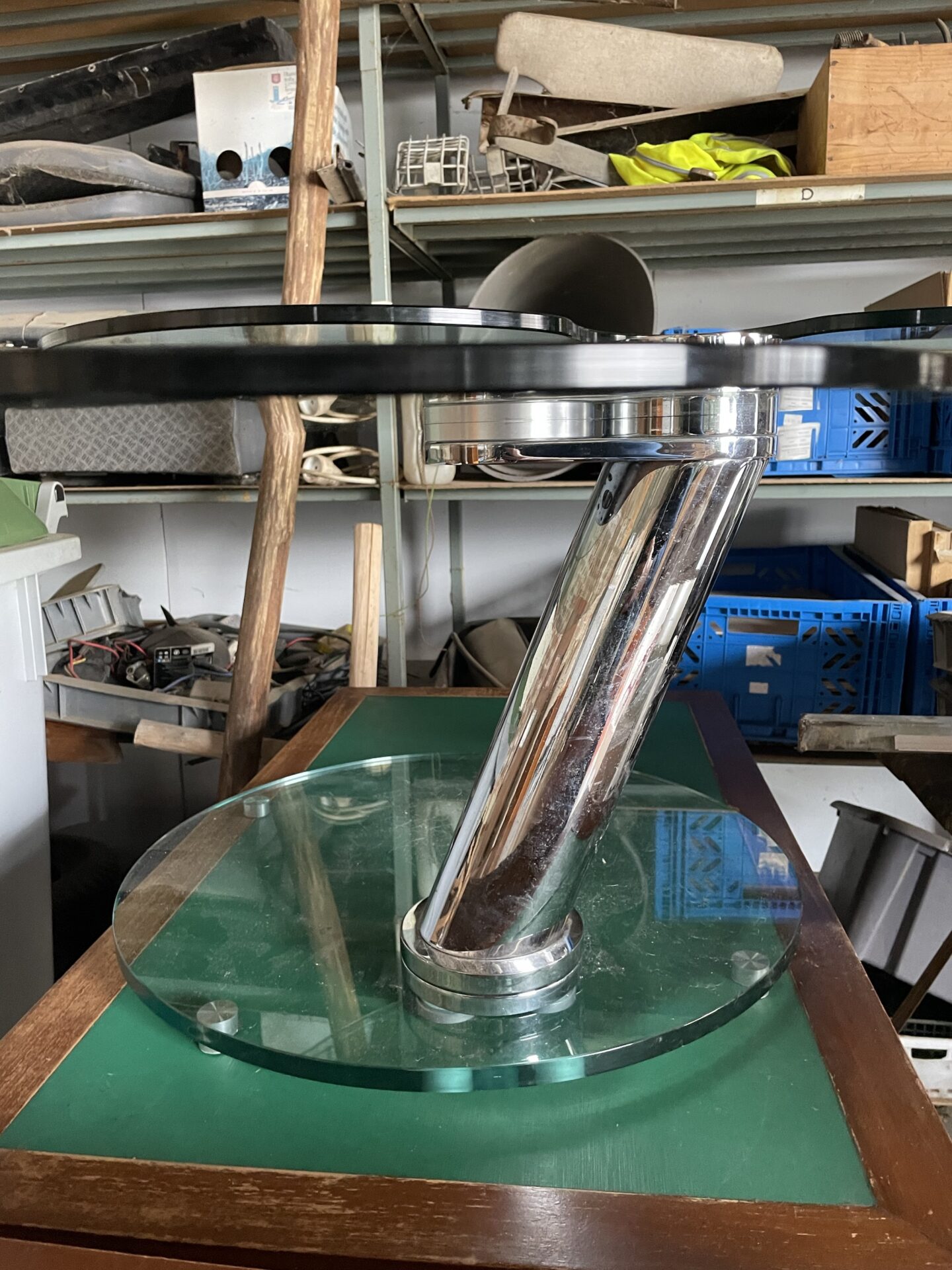 Table basse en verre et chrome extensible papillon – Image 7