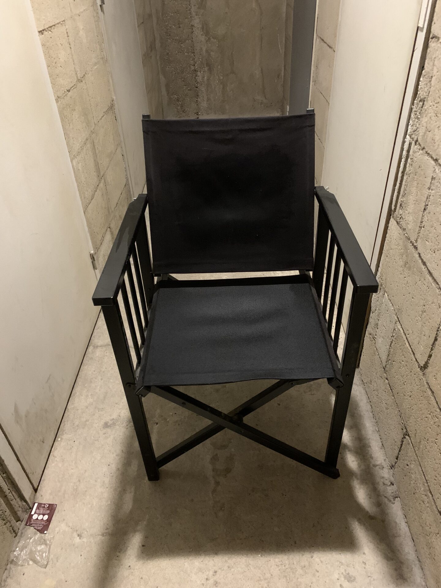 Fauteuil en toile noire – Image 2
