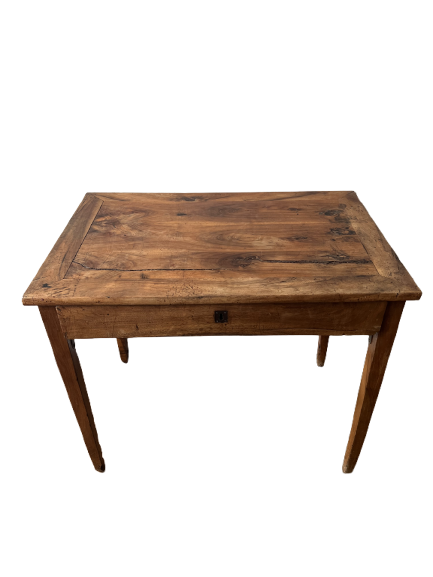 Petite table ancienne