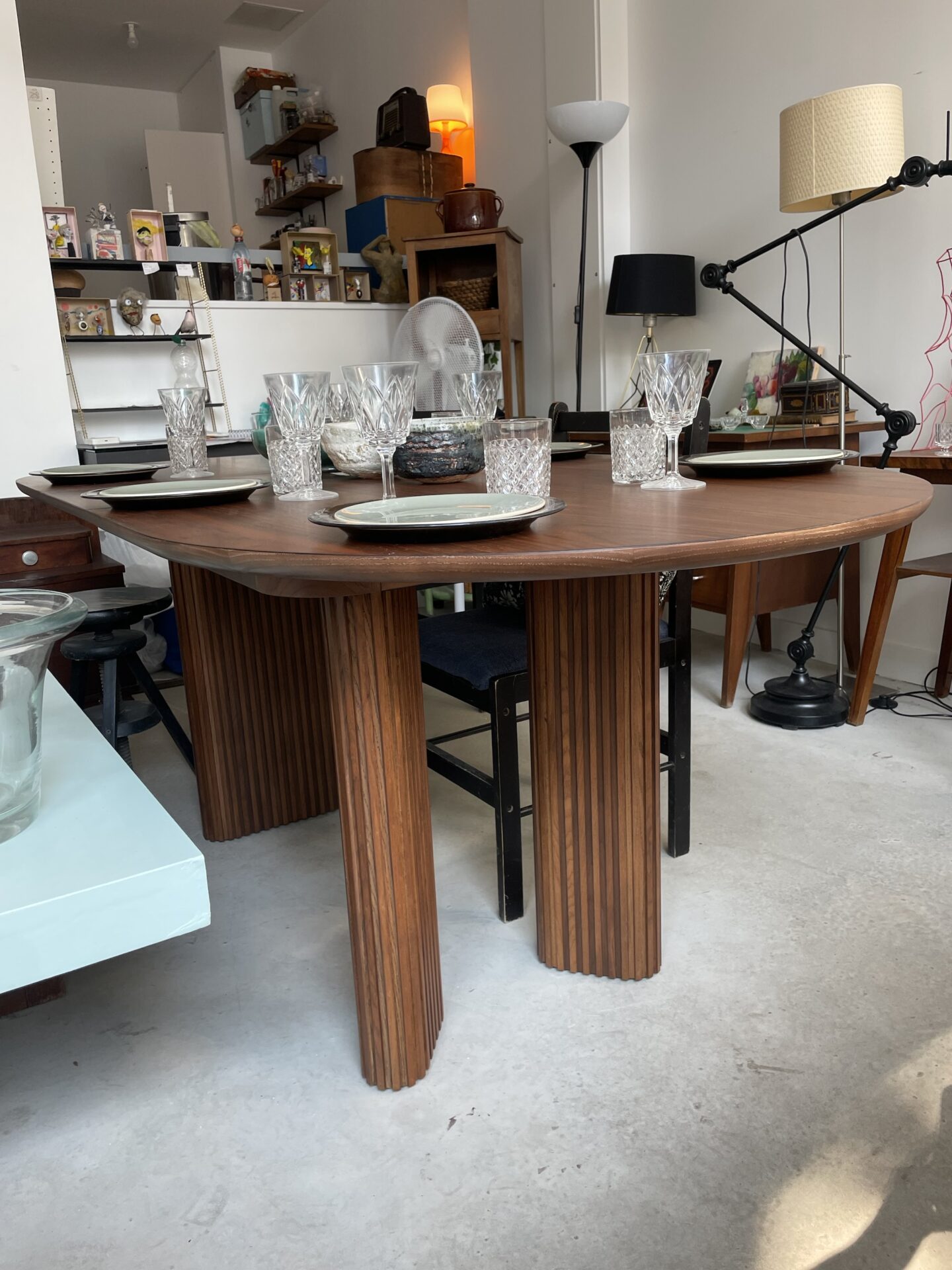Table à manger extensible ADRIANO 4-8 personnes en placage noyer – Image 17