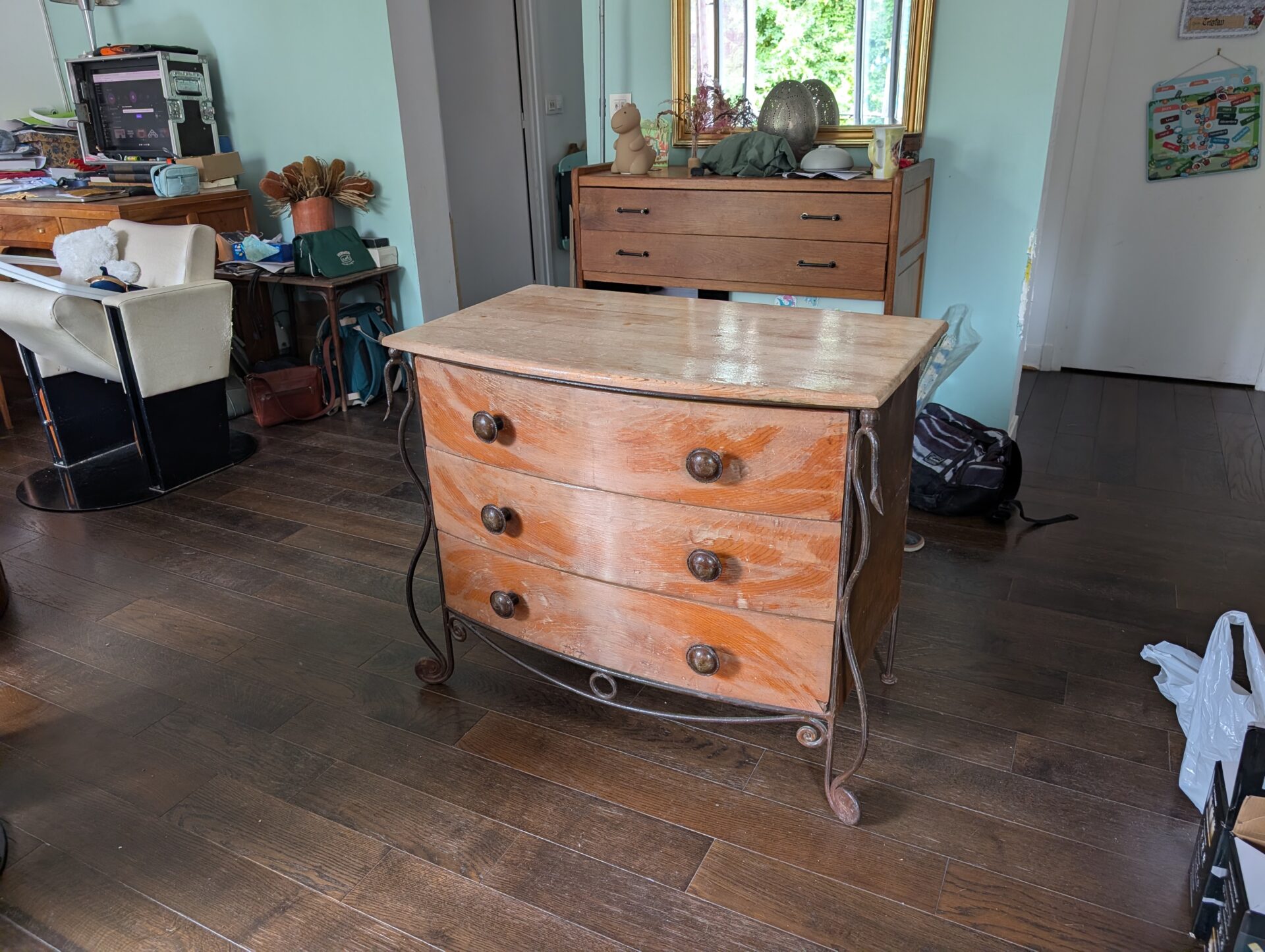 Vente d'une commode style Art Nouveau – Image 2