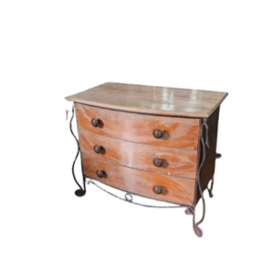 Vente d'une commode style Art Nouveau