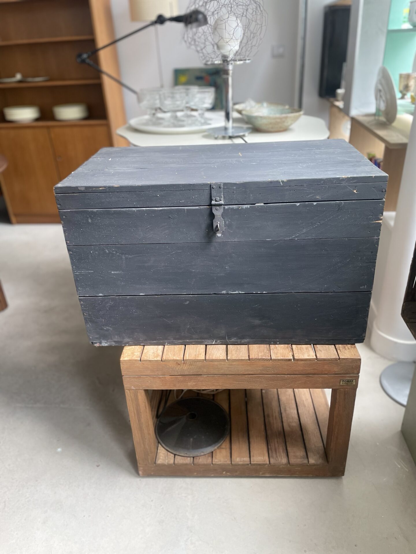 Coffre en bois noir – Image 2