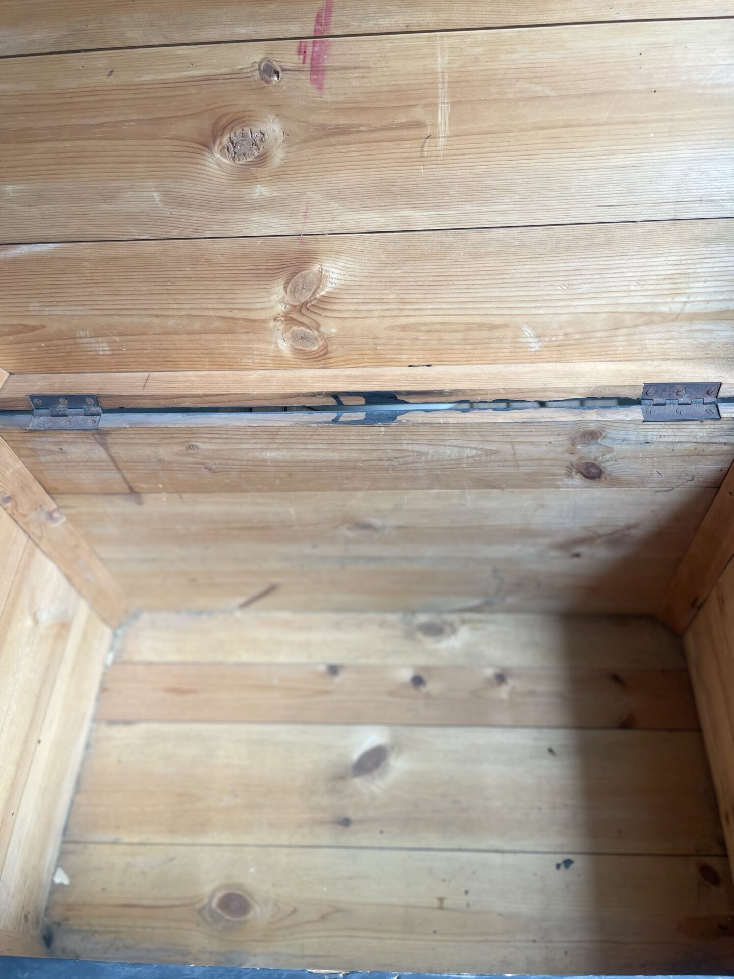 Coffre en bois noir – Image 4