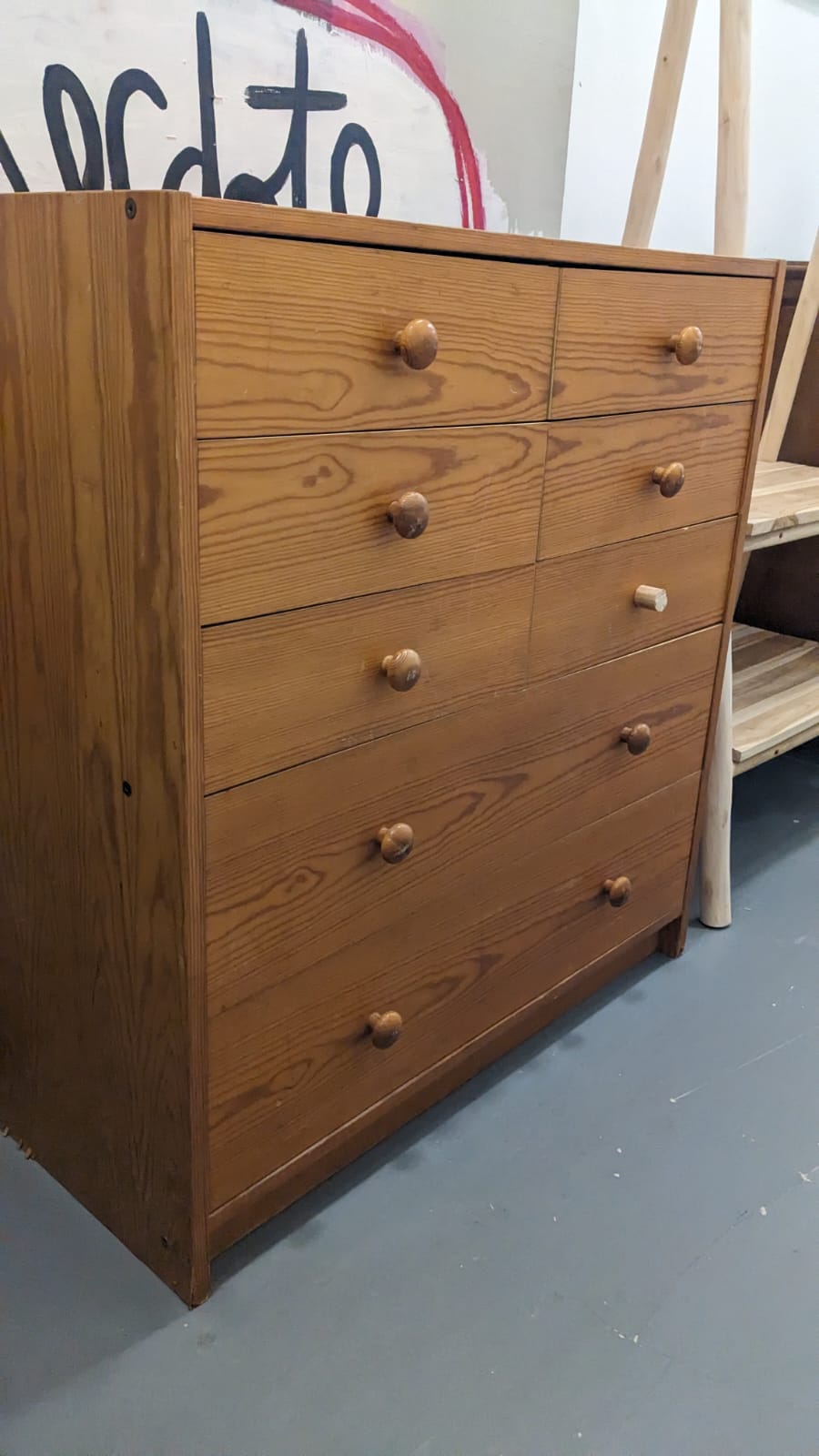 Commode 8 tiroirs en pin – Image 5