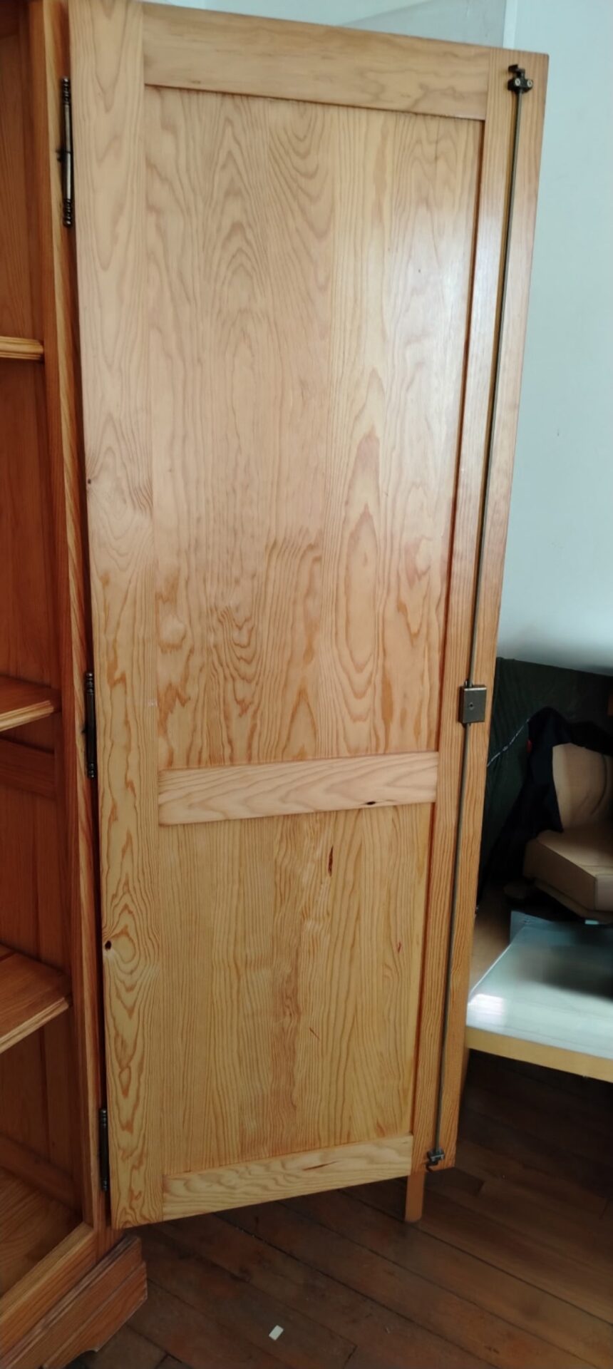 Armoire ancienne en pin – Image 14