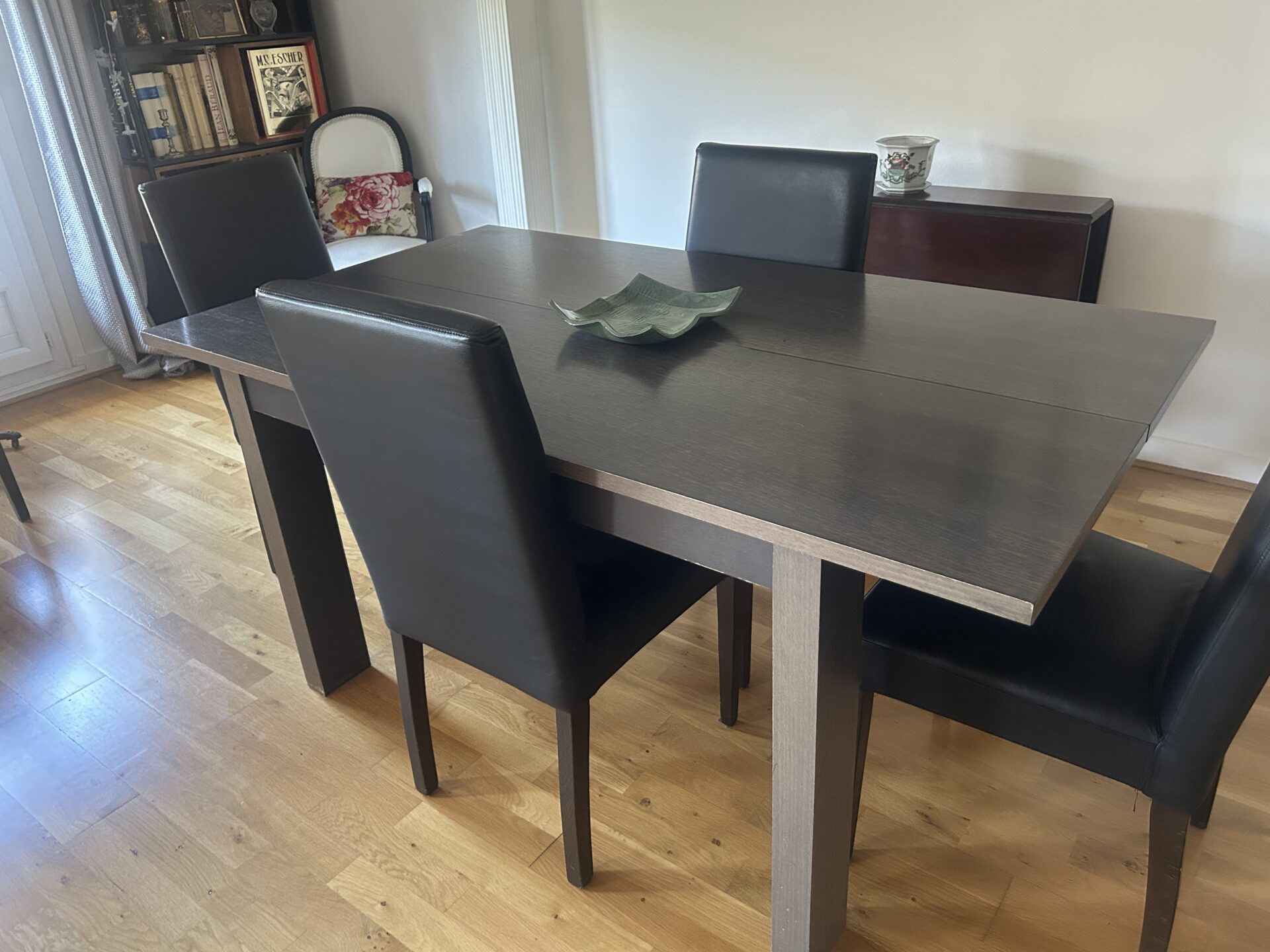Table à manger rectangulaire en bois avec rallonge centrale – Image 2