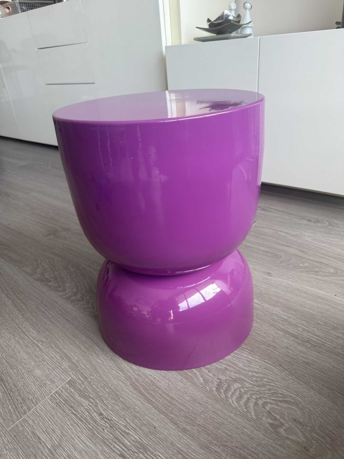 Table bout de canapé mauve – Image 2