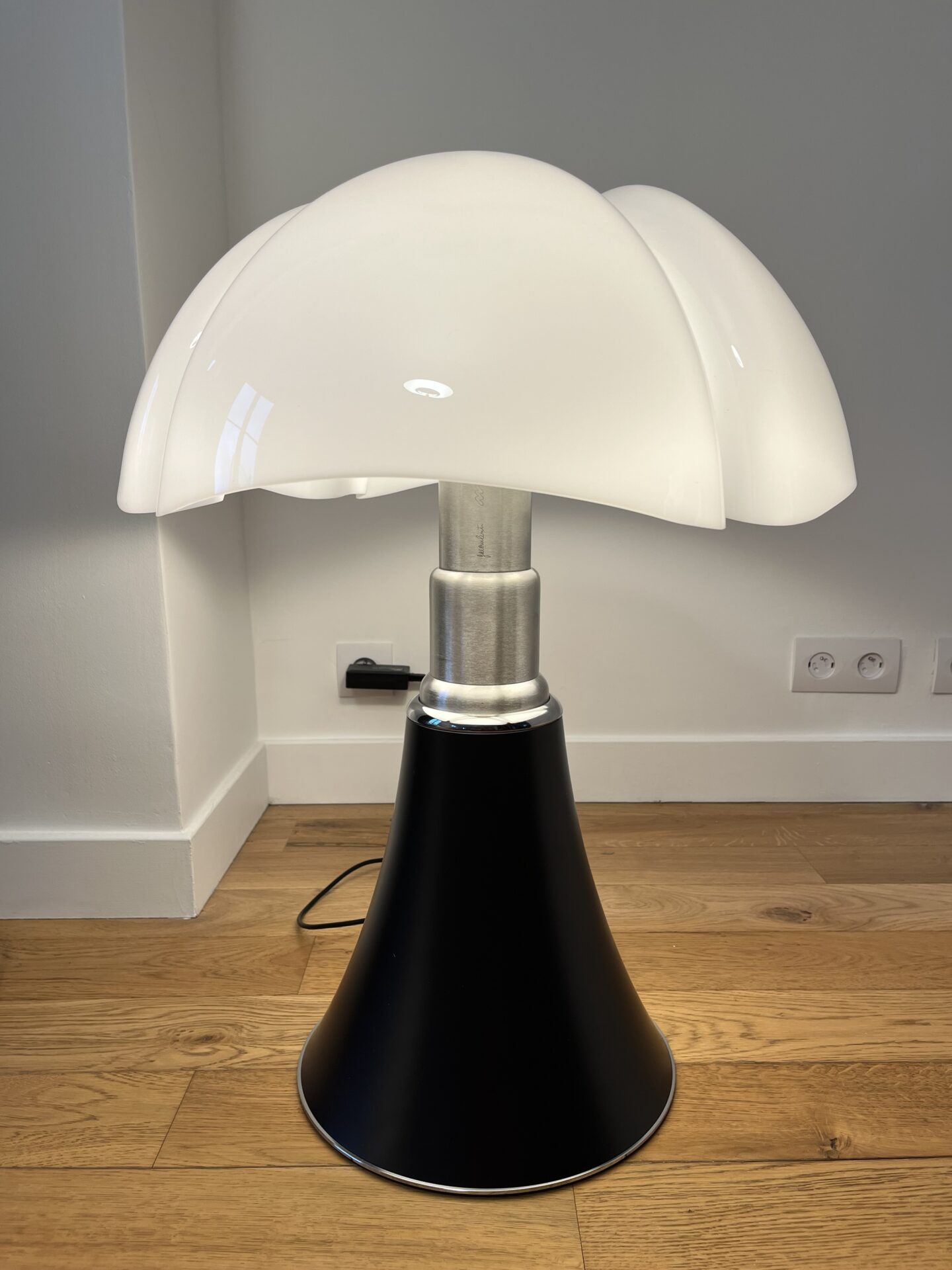 Lampe Pipistrello 620 noire – Image 3