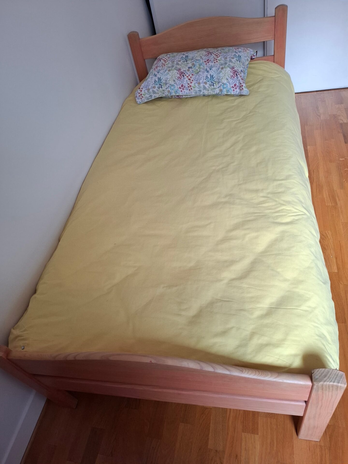 Cadre de lit en bois simple couchage – Image 2